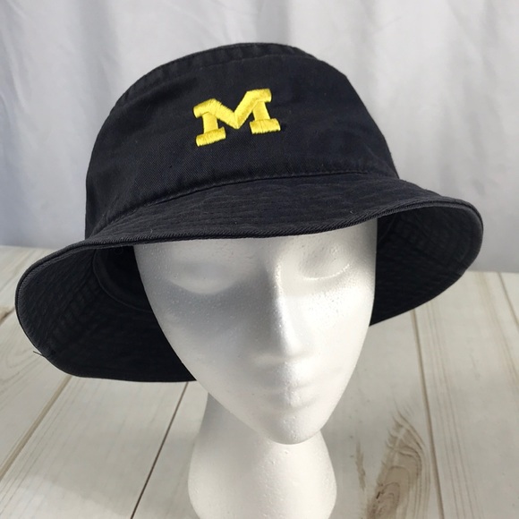 university of hawaii bucket hat